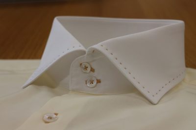 トーマスシルバー・ブロード―アイボリー クレリック・ドゥエ・ワイド ハンドステッチ―ベージュ トーマスシルバー・ブロード―アイボリー クレリック・ドゥエ・ワイド ハンドステッチ―ベージュ